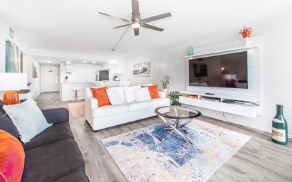 Shoreline Towers 3083 7