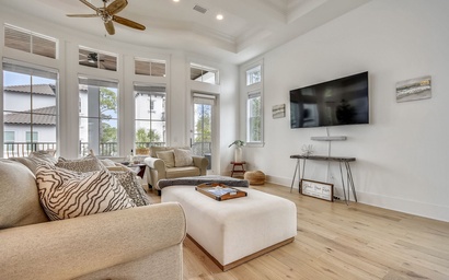 Savvy Seagrove 5