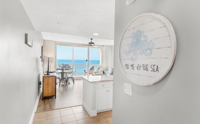 Majestic Beach Towers 1-1006 4