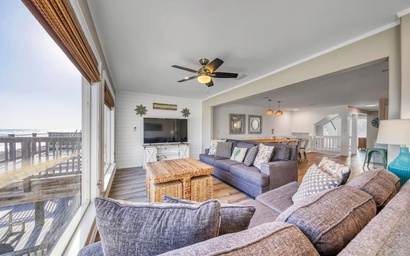 Green Reef #6- Beachfront Bliss 7