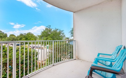 Palms Resort #1202 Full 2 Bedroom 4