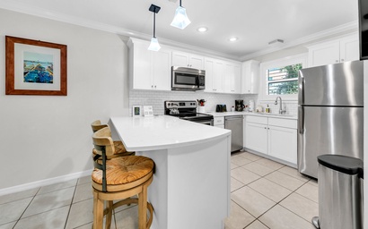 Beachside Villas 412 8