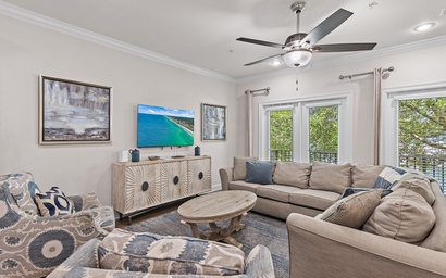 Driftwood Townhomes #3- Liv Salty 3