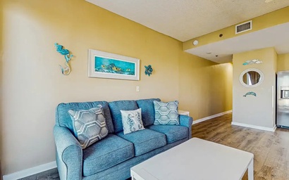Palm Court Yacht Club 312A - Studio by the Sea 7