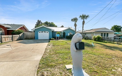 Manatee Summer House 2
