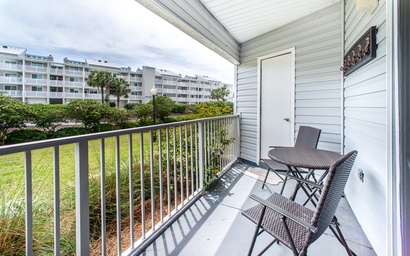 Beachside Villas 814 3