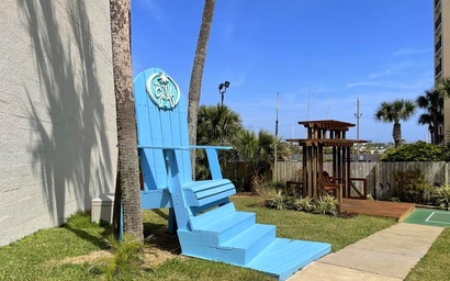 Top of the Gulf 811 6