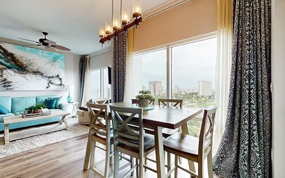 Luau I 7010/7012 - Sunset Suite 7