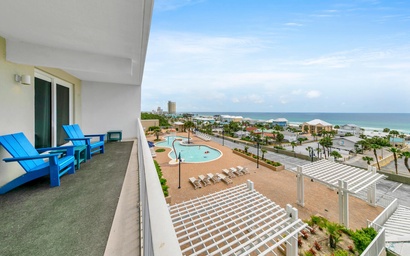 Laketown Wharf 607 2