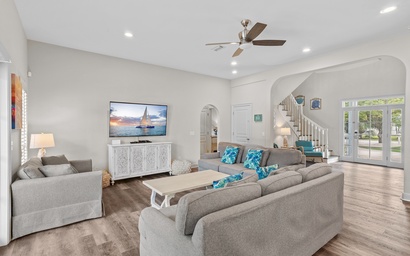 Sapphire by the Sea 7