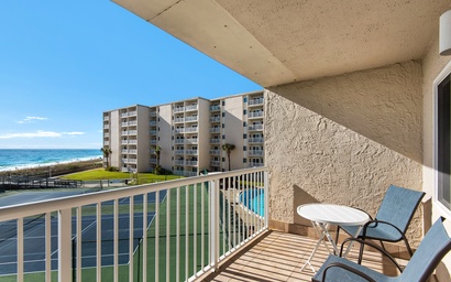 Hol. Surf & Racquet Club 319 2