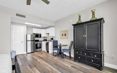 Majestic Beach Towers 1-1509 8