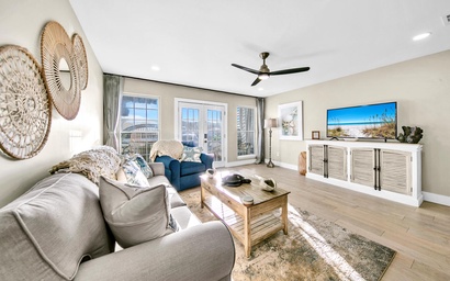 Modern Beach Bungalow 2