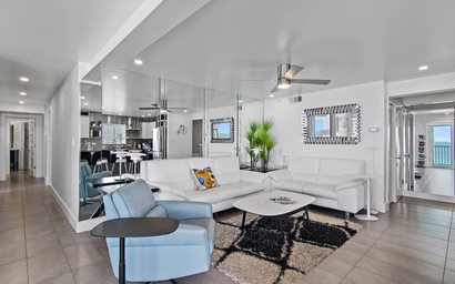 Shoreline Towers 2066 7