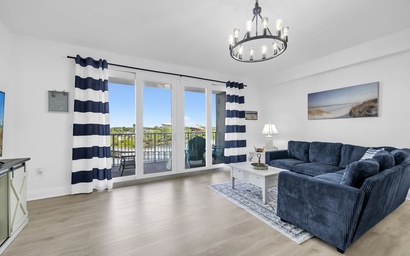 Laketown Wharf 318 2