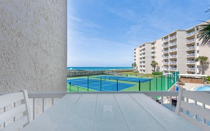 Hol. Surf & Racquet Club 216 6