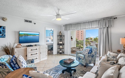 The Islander 314 Dolphin Cove 5