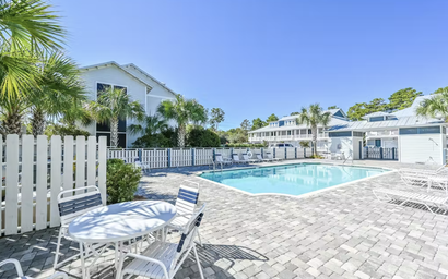 The Sea Turtle House 7