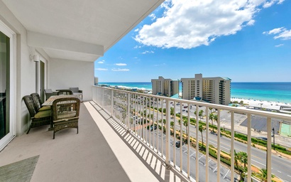 Laketown Wharf 927 2