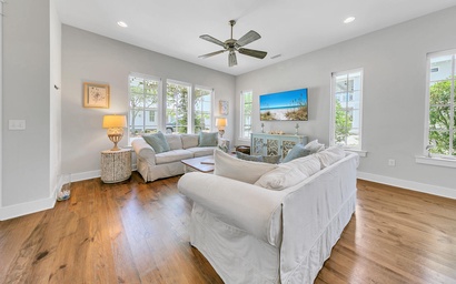 Sandy Dunes Beach Cottage 8