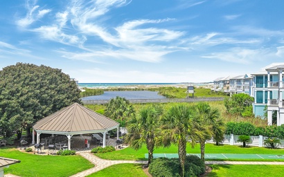The Islander 314 Dolphin Cove 4