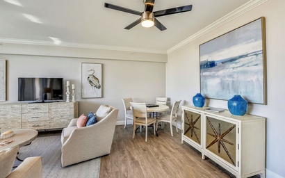 Silver Beach Towers 102W- Southern Heirs 6