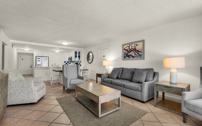 Shoreline Towers 2115 8