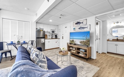 Long Beach Resort 1-1300E