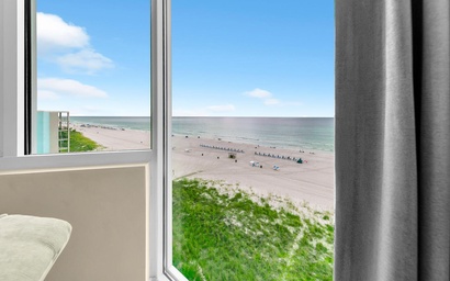 Top of the Gulf 825 2