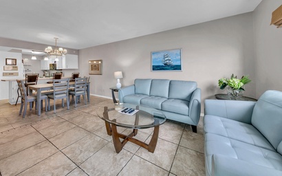 Regency Towers 623 8