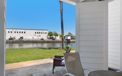 Shoreline Towers Townhouse 4-4 6