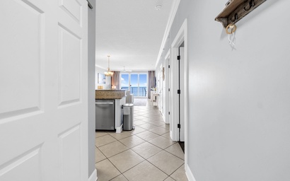Twin Palms 2204 8