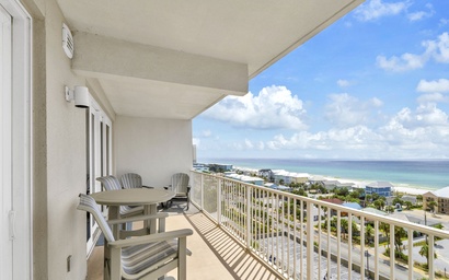 Laketown Wharf 906 2