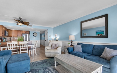 Hol. Surf & Racquet Club 319 8