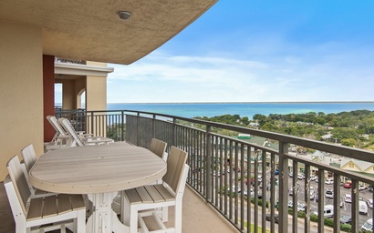 Emerald Grande E810 2