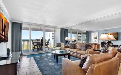 Shoreline Towers 1022 6