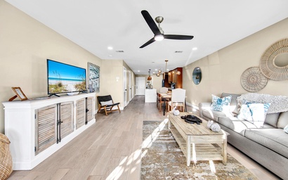 Modern Beach Bungalow 7