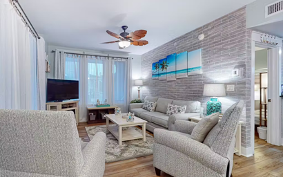 Market Street Inn 248- Beauty by the Bay