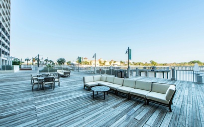 Laketown Wharf 116 7