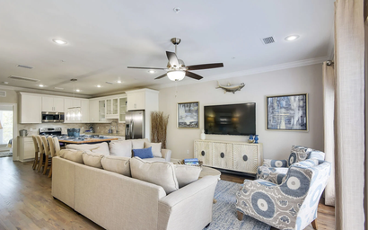 Driftwood Townhomes #3- Liv Salty 3