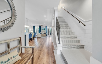 Gulf Place Courtyard 73 7