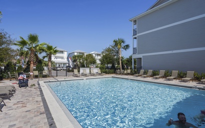 Driftwood Townhomes #1- Beachwaves 4