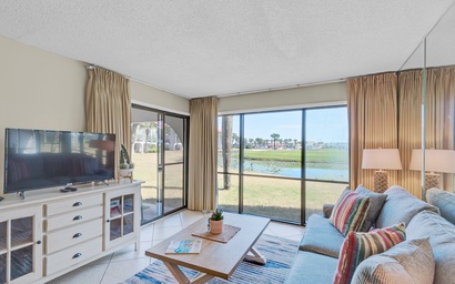 Edgewater Golf Villa 304