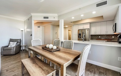 Silver Beach Towers 102W- Southern Heirs 7