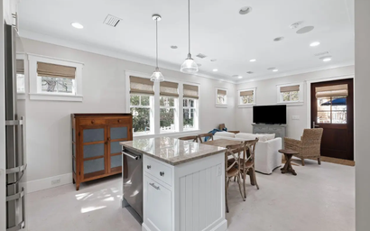 Sea La Vie Seaside Carriage House 4