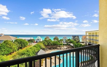 Beach Resort 501 2