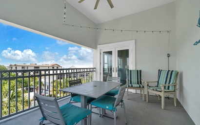 Gulf Place Town Center 421 6