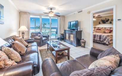 Pelican Beach Resort 213 2