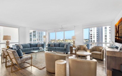 Shoreline Towers 1066 5