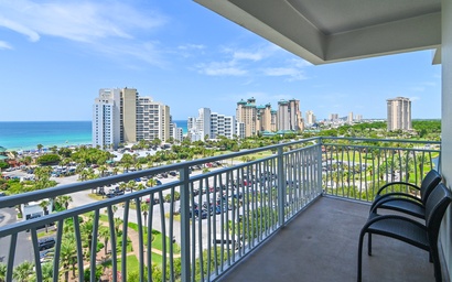Luau II 6832 2
